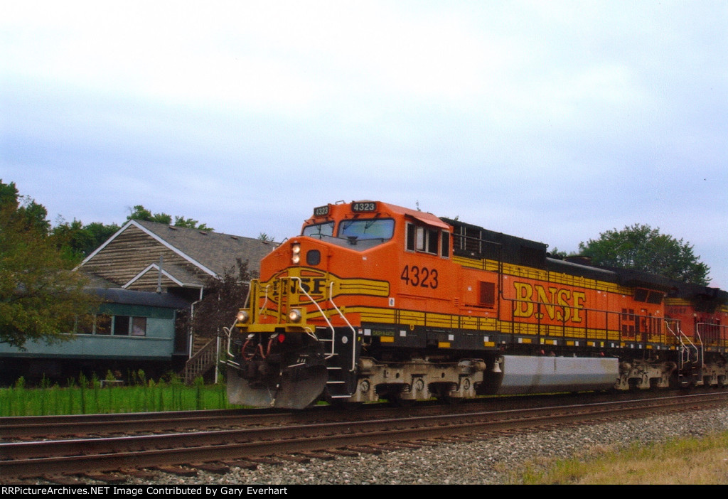 BNSF D9-44CW #4323